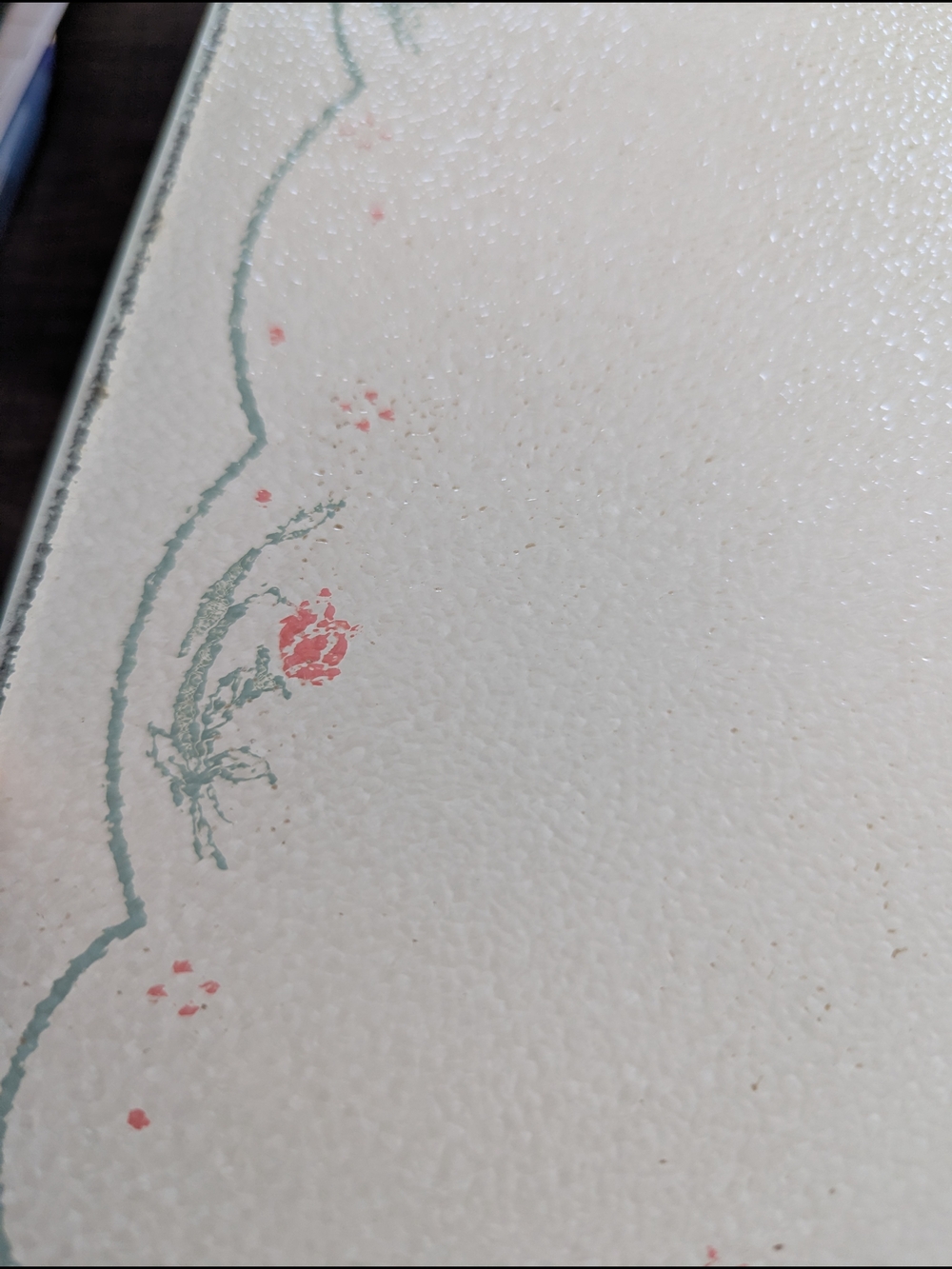 Glass Cutting Board With Floral Scallop Border in Pale Cream and Pink - Picture 3 of 8